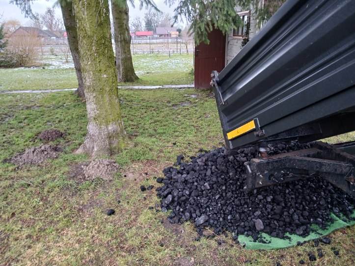 Opał dla Pani Janiny dostarczony 🙂